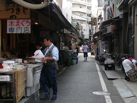 tsukiji1.jpg